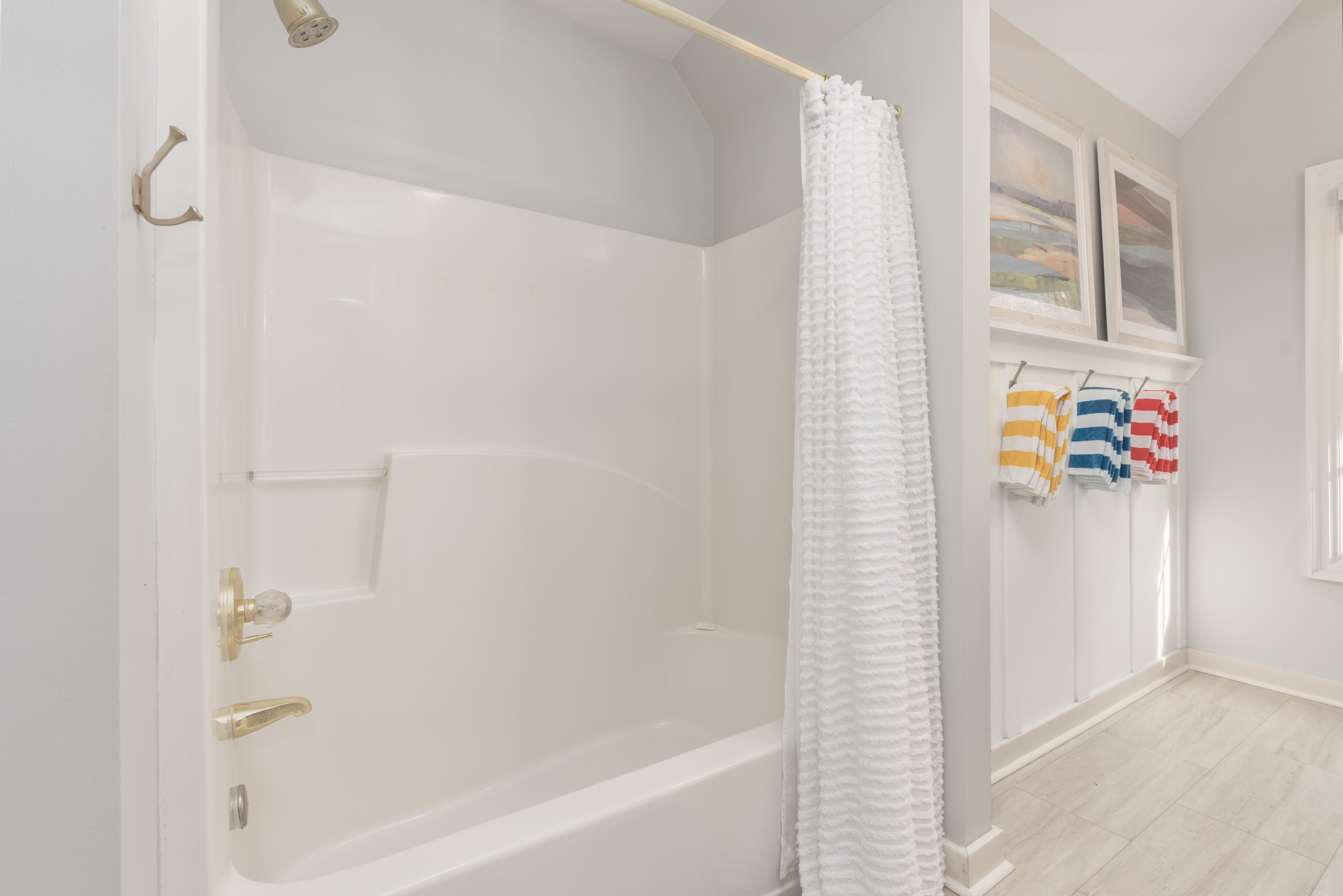 1571 Snug Harbor Drive image 25